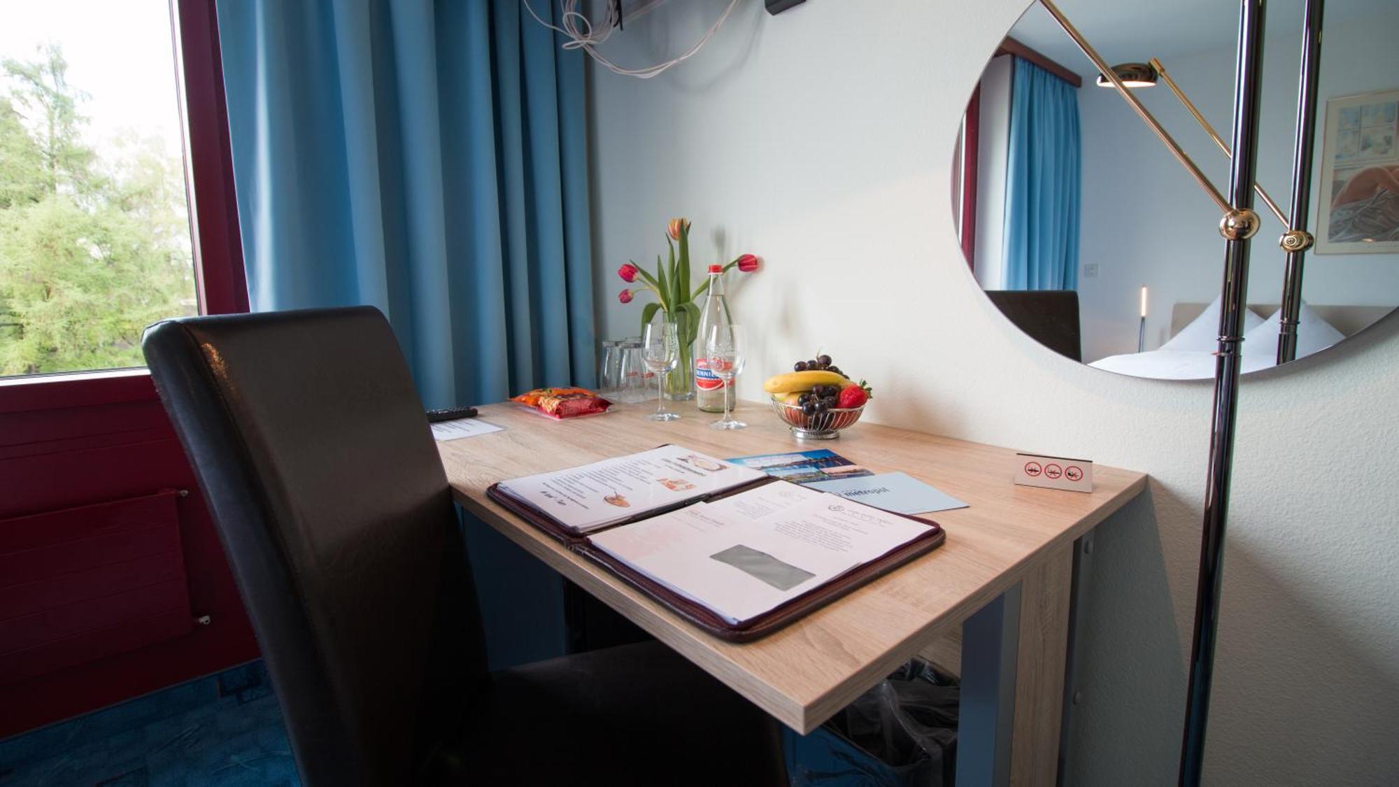 Park - Hotel Inseli Romanshorn Room photo